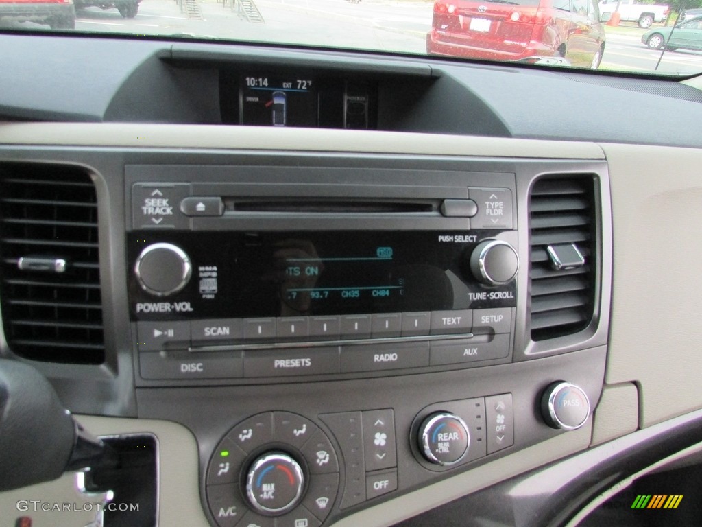 2011 Sienna LE - Sandy Beach Metallic / Bisque photo #25