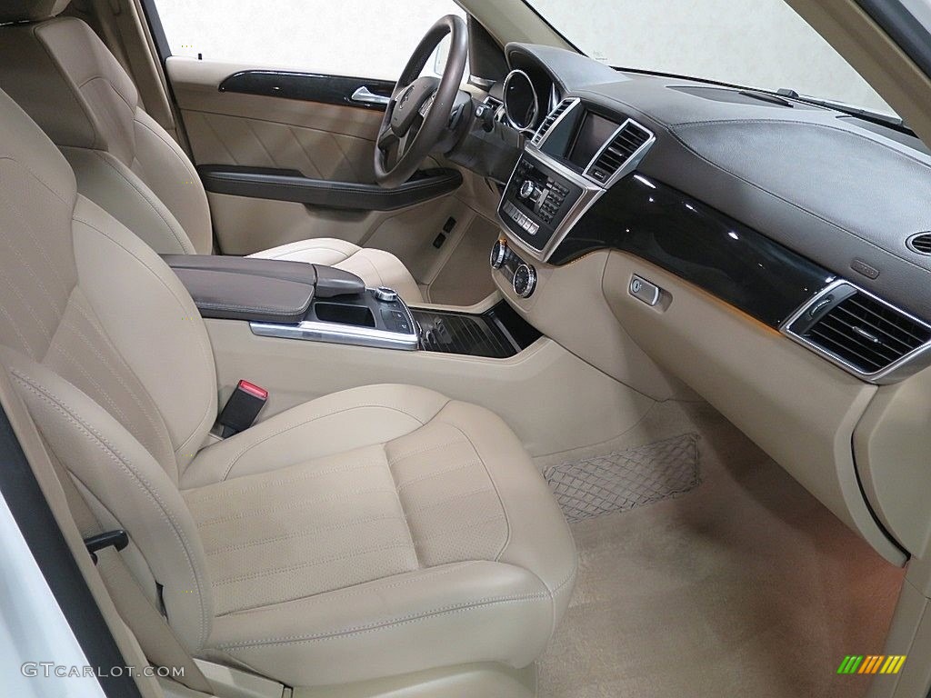 2015 GL 450 4Matic - Polar White / Almond Beige/Mocha photo #16