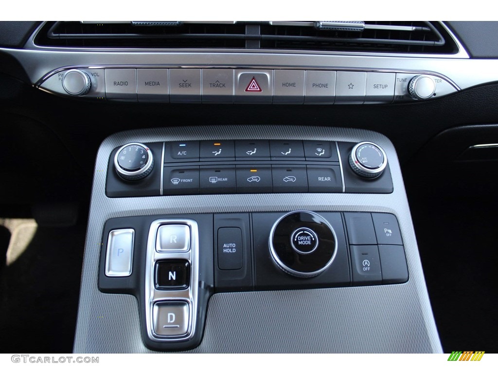 2020 Hyundai Palisade SE Controls Photo #135067302