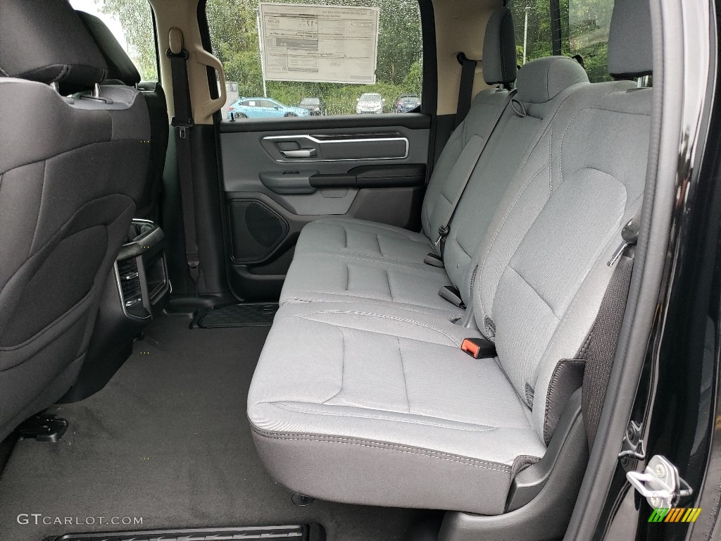 2020 1500 Big Horn Crew Cab 4x4 - Diamond Black Crystal Pearl / Black/Diesel Gray photo #6