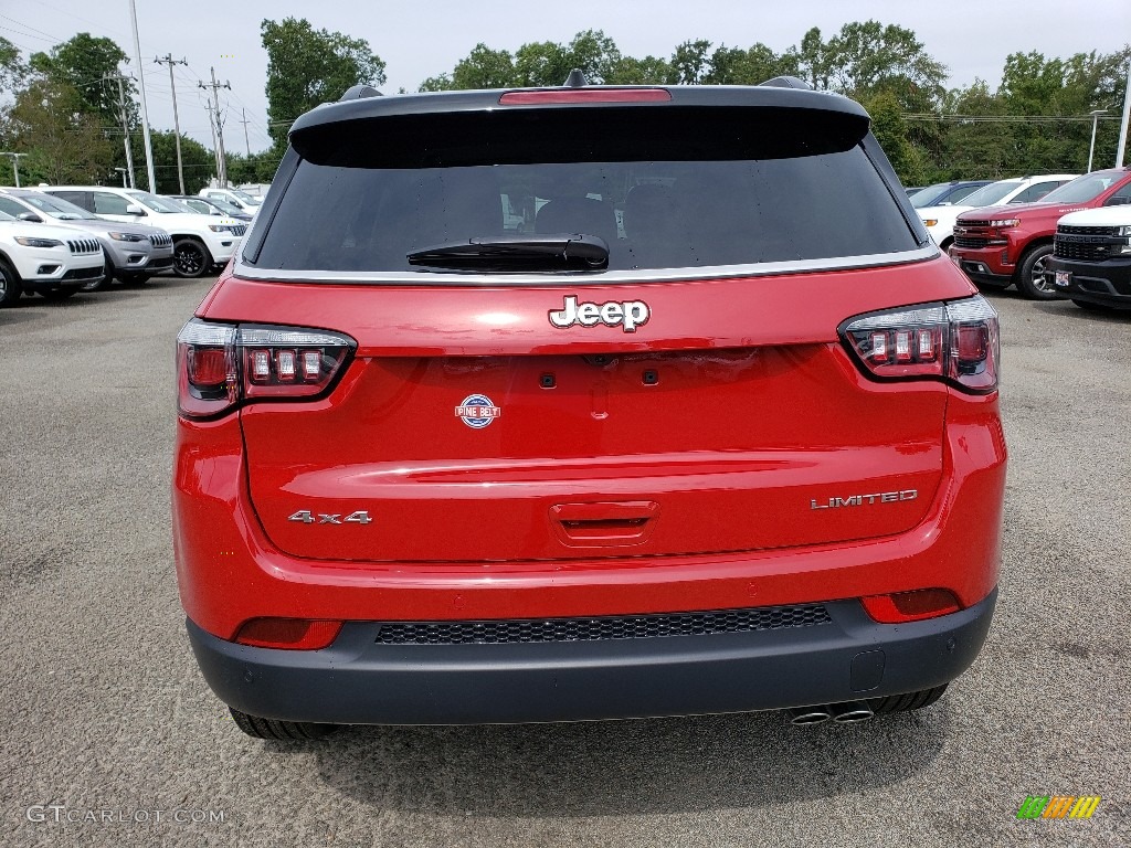 2020 Jeep Compass Limted 4x4 Marks and Logos Photos