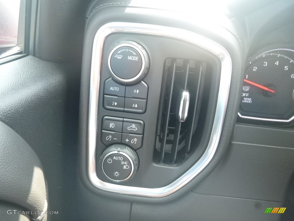 2020 Chevrolet Silverado 1500 RST Crew Cab 4x4 Controls Photo #135070325