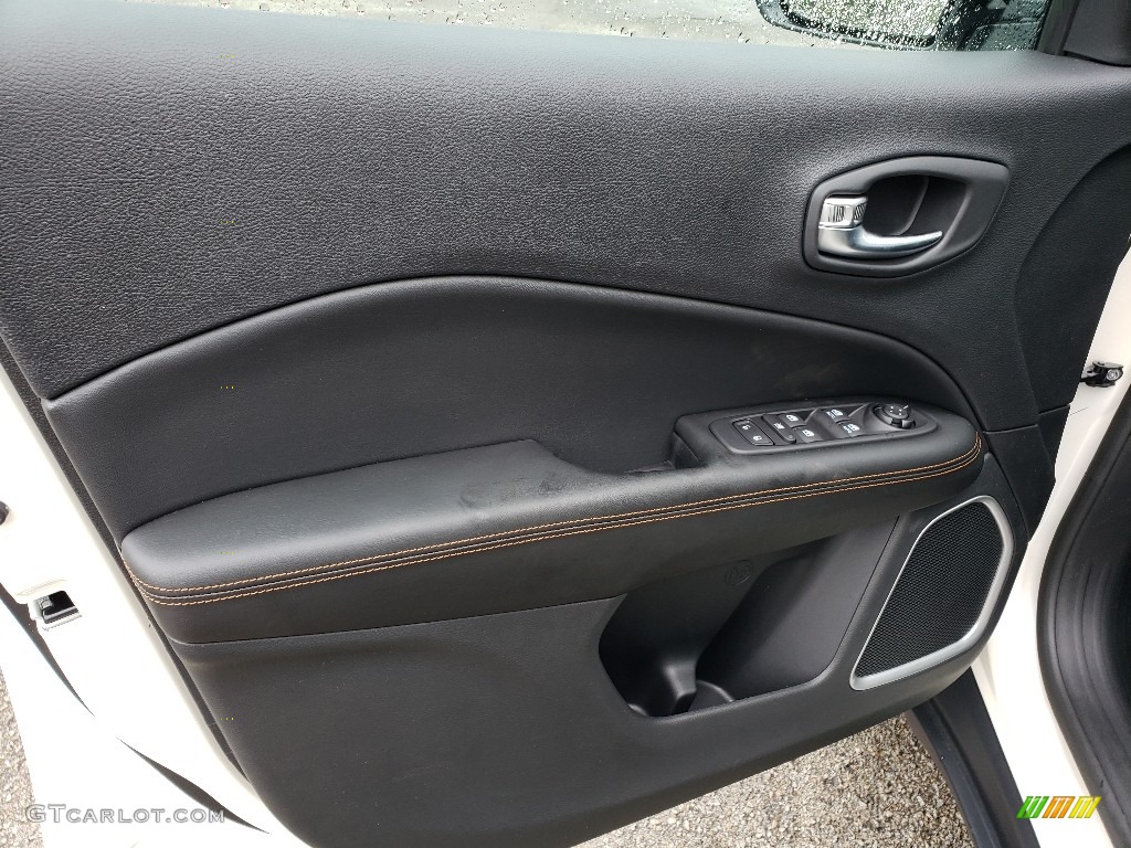 2020 Jeep Compass Limted 4x4 Black Door Panel Photo #135073948