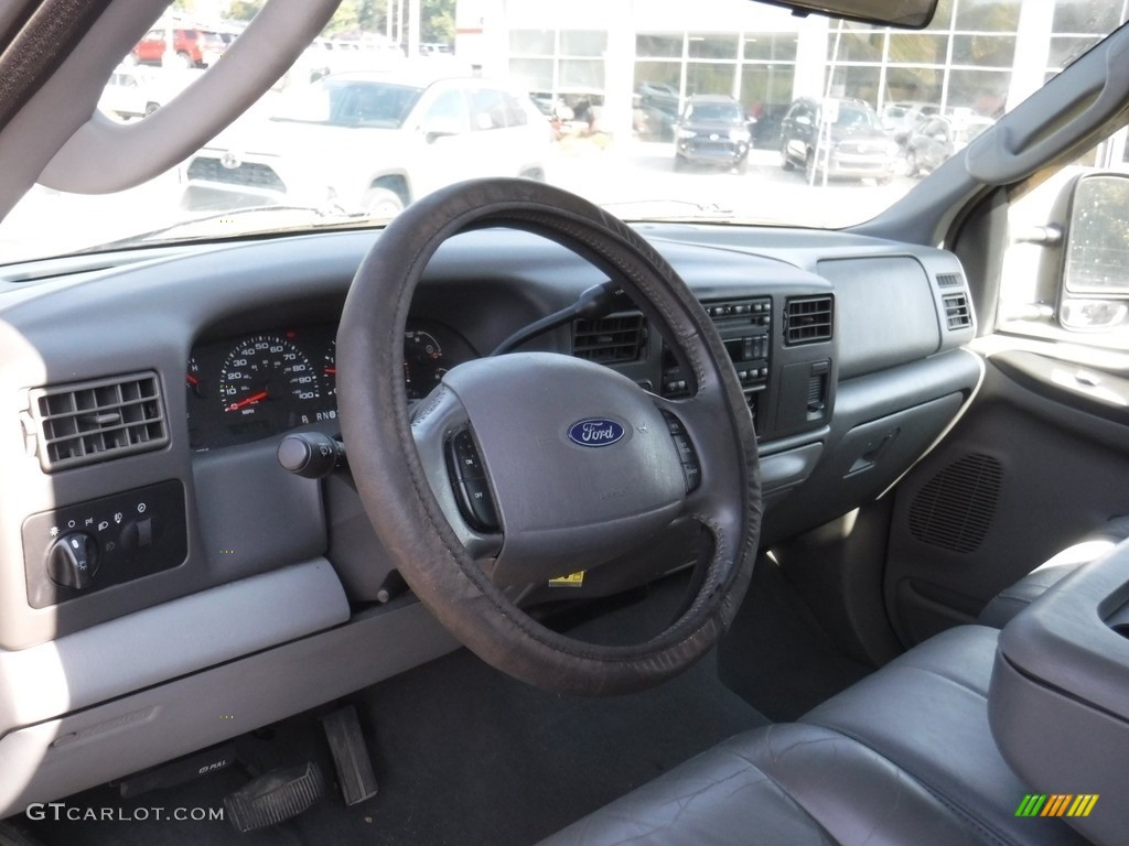 2004 F350 Super Duty Lariat Crew Cab 4x4 Dually - Dark Shadow Grey Metallic / Medium Flint photo #15