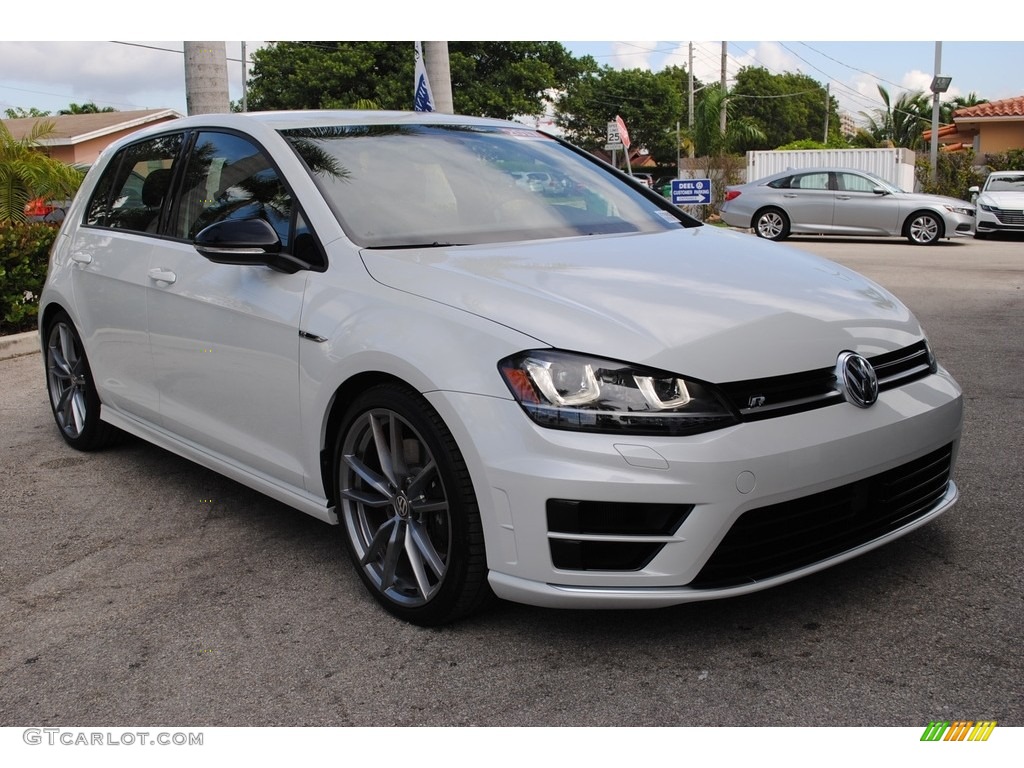 Oryx White 2017 Volkswagen Golf R 4Motion w/DCC. Nav. Exterior Photo #135076756