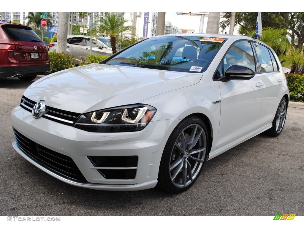 Oryx White 2017 Volkswagen Golf R 4Motion w/DCC. Nav. Exterior Photo #135076837