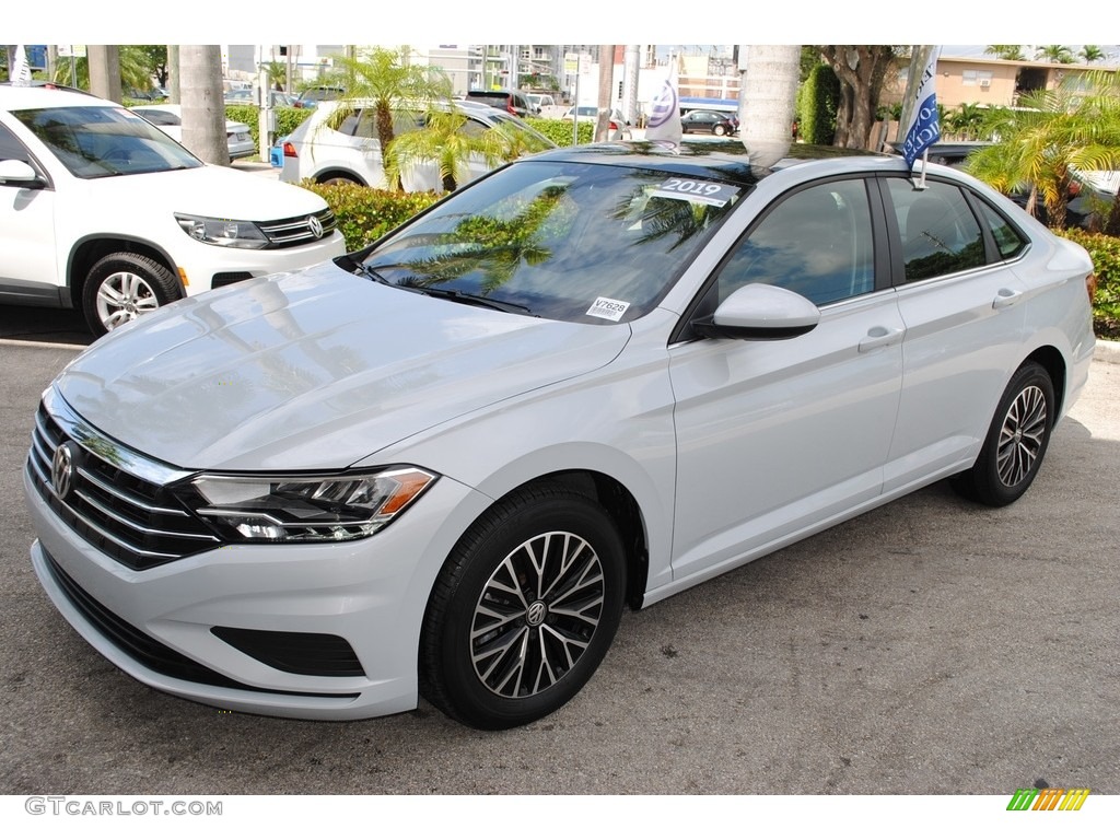 2019 Jetta SE - White Silver Metallic / Titan Black photo #4