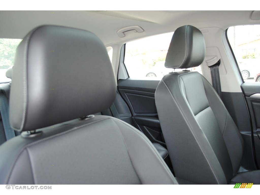 2019 Jetta SE - White Silver Metallic / Titan Black photo #18