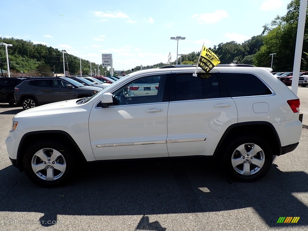 2012 Grand Cherokee Laredo 4x4 - Stone White / Dark Graystone/Medium Graystone photo #2