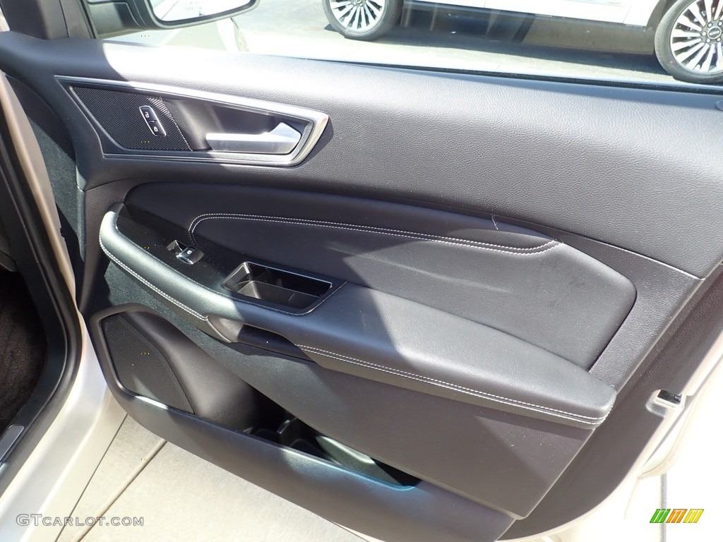 2017 Edge Titanium AWD - White Gold Metallic / Ebony photo #13