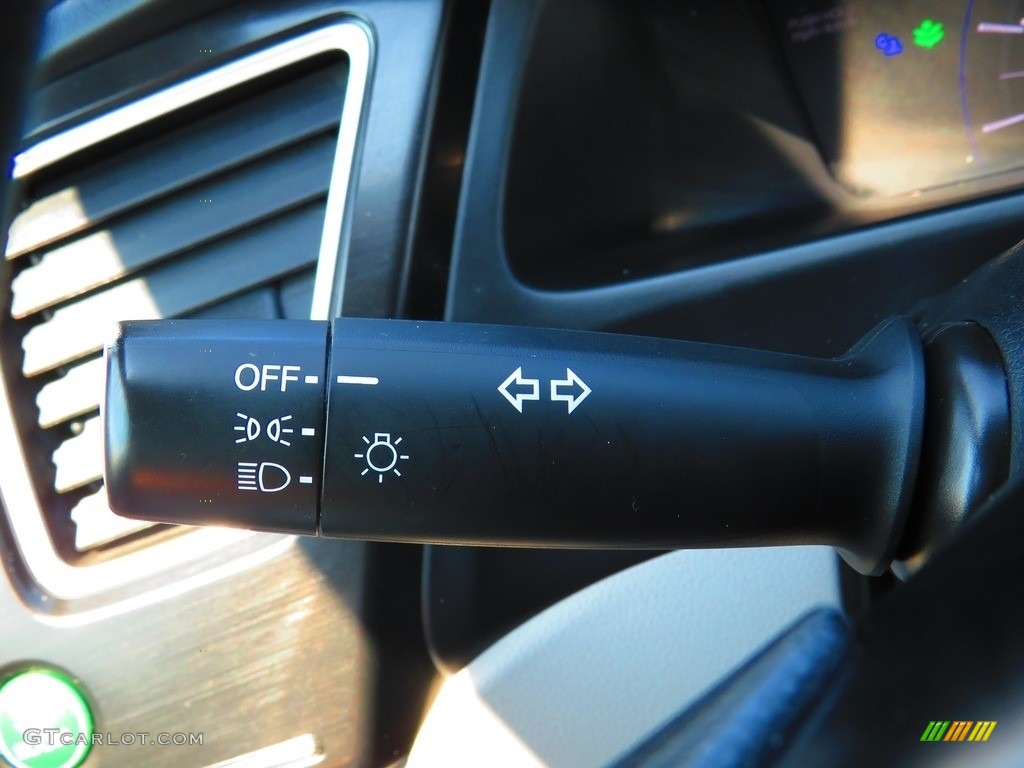 2013 Civic LX Sedan - Crimson Red Pearl / Gray photo #31