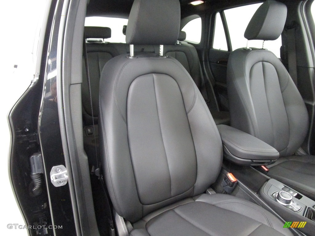 2019 X1 xDrive28i - Jet Black / Black photo #15