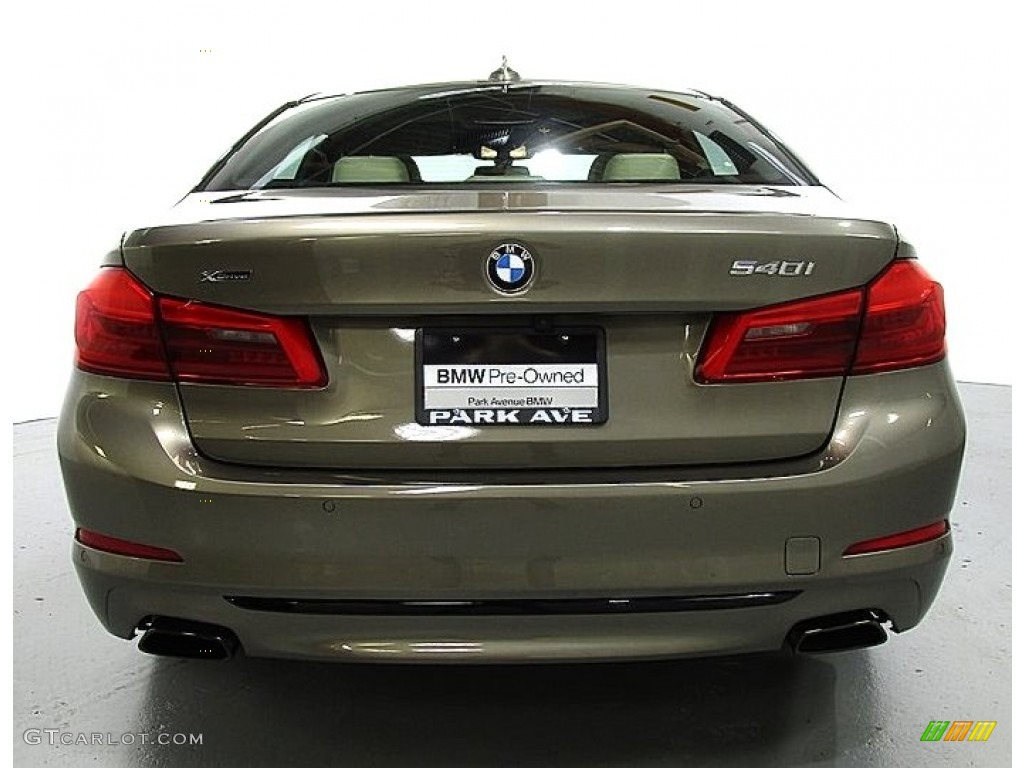 2019 5 Series 540i xDrive Sedan - Atlas Cedar Metallic / Canberra Beige/Black photo #3
