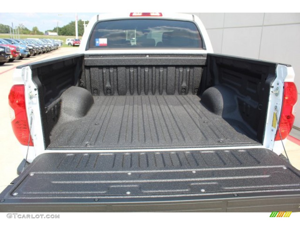 2019 Tundra SR5 CrewMax 4x4 - Super White / Graphite photo #22
