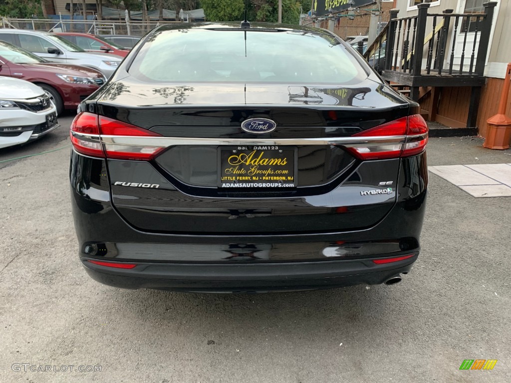 2018 Fusion Hybrid SE - Shadow Black / Ebony photo #5