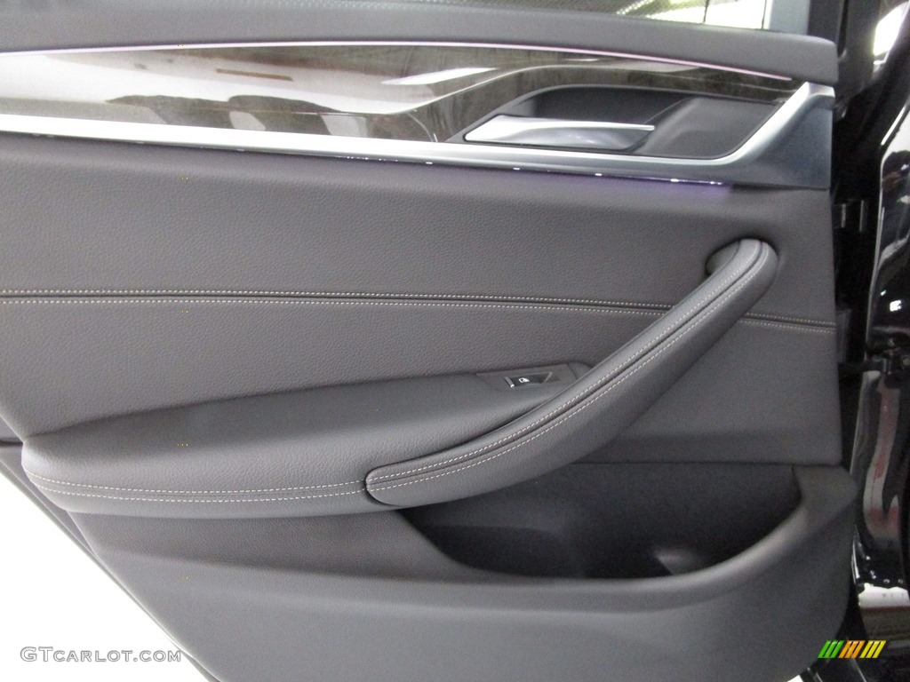 2019 5 Series 530i xDrive Sedan - Jet Black / Black photo #10