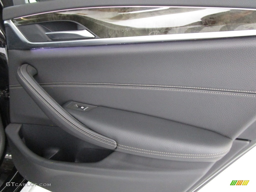 2019 5 Series 530i xDrive Sedan - Jet Black / Black photo #16