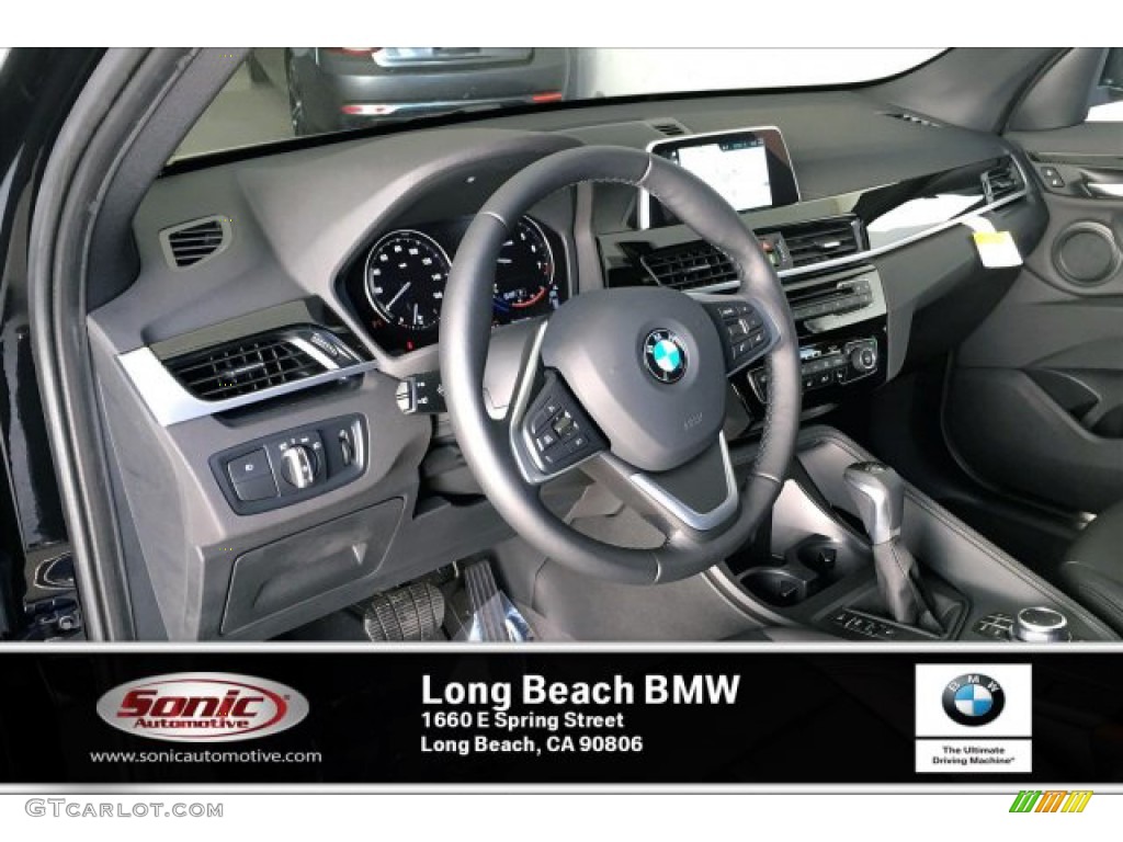 2019 X1 sDrive28i - Jet Black / Black photo #4