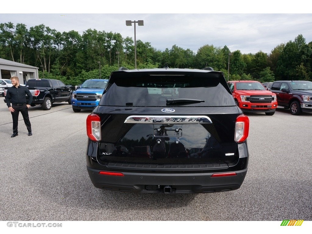 2020 Explorer XLT - Agate Black Metallic / Ebony photo #3