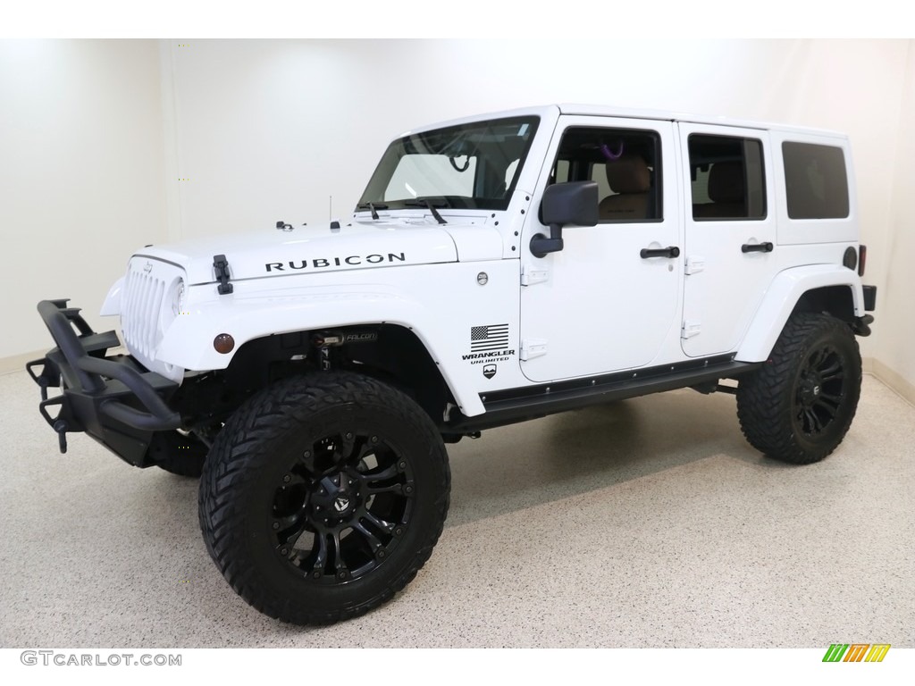 2017 Wrangler Unlimited Rubicon 4x4 - Bright White / Black photo #3