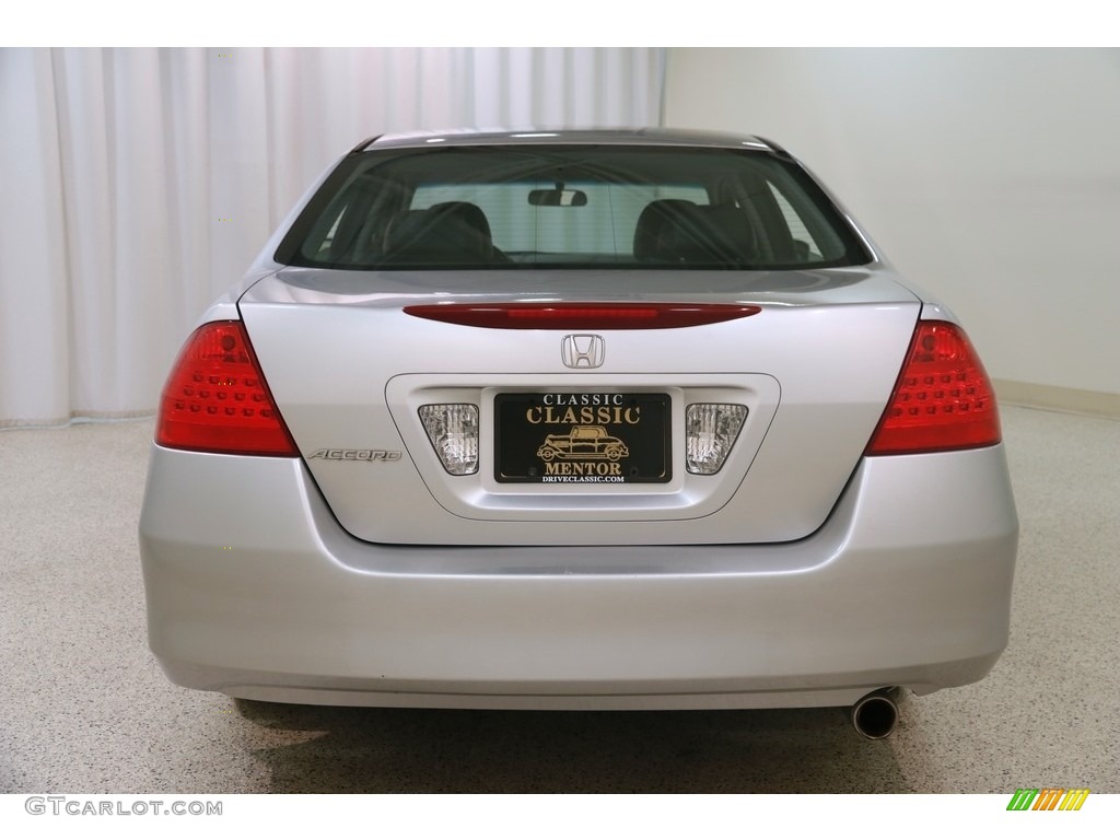 2006 Accord Value Package Sedan - Alabaster Silver Metallic / Black photo #15