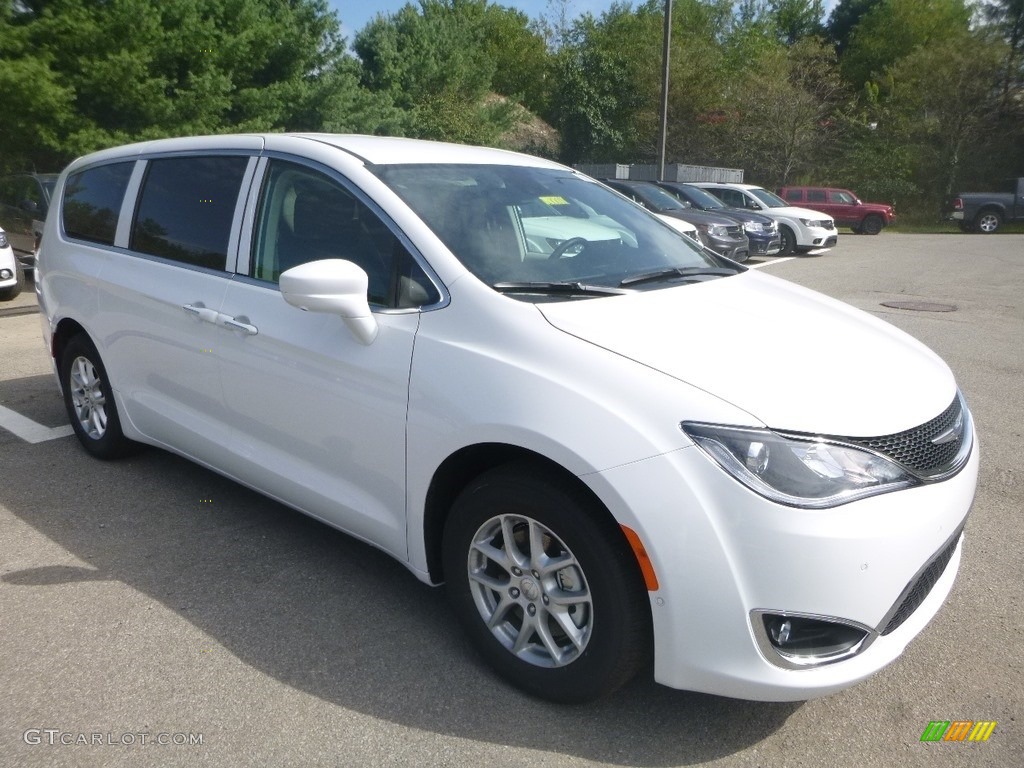 Bright White 2020 Chrysler Pacifica Touring Exterior Photo #135105932