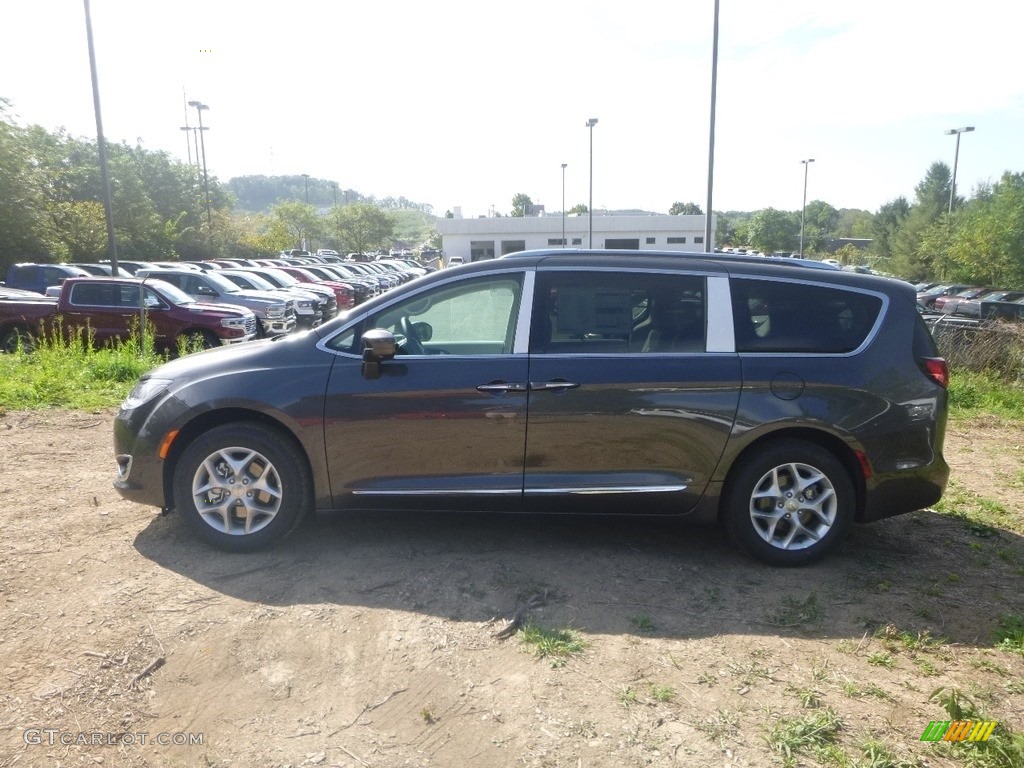 Granite Crystal Metallic 2020 Chrysler Pacifica Touring L Plus Exterior Photo #135106958