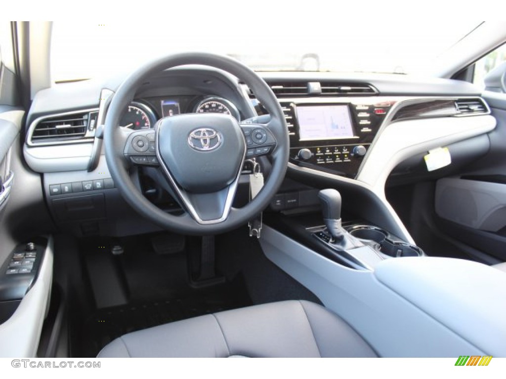 2019 Camry LE - Celestial Silver Metallic / Ash photo #21