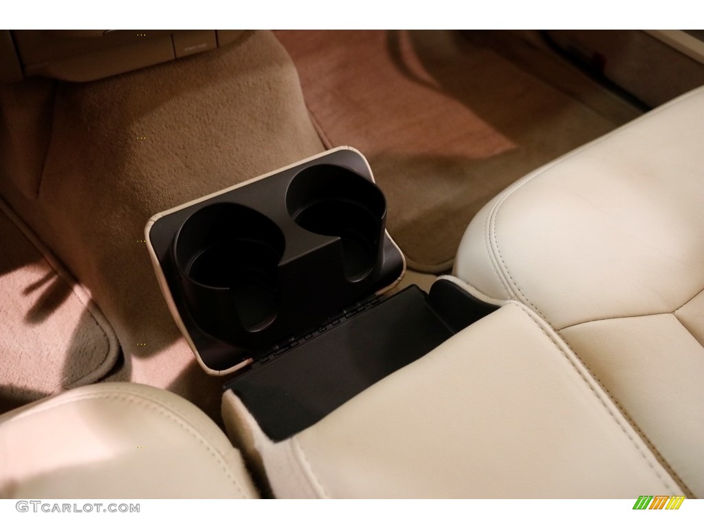 2009 Town Car Signature Limited - Light French Silk Metallic / Light Camel photo #16