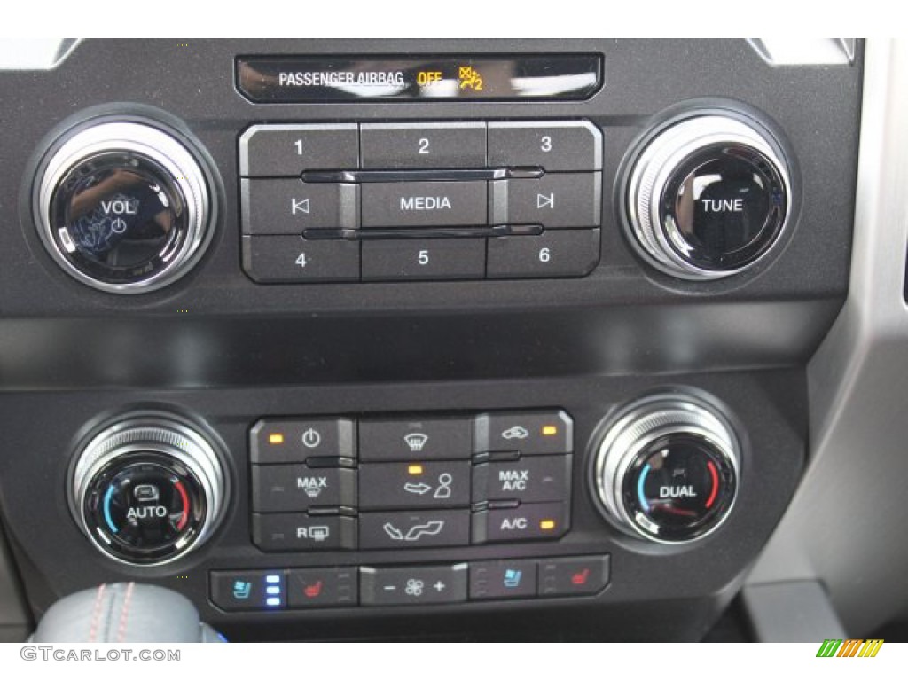 2019 Ford F150 Platinum SuperCrew 4x4 Controls Photo #135121407