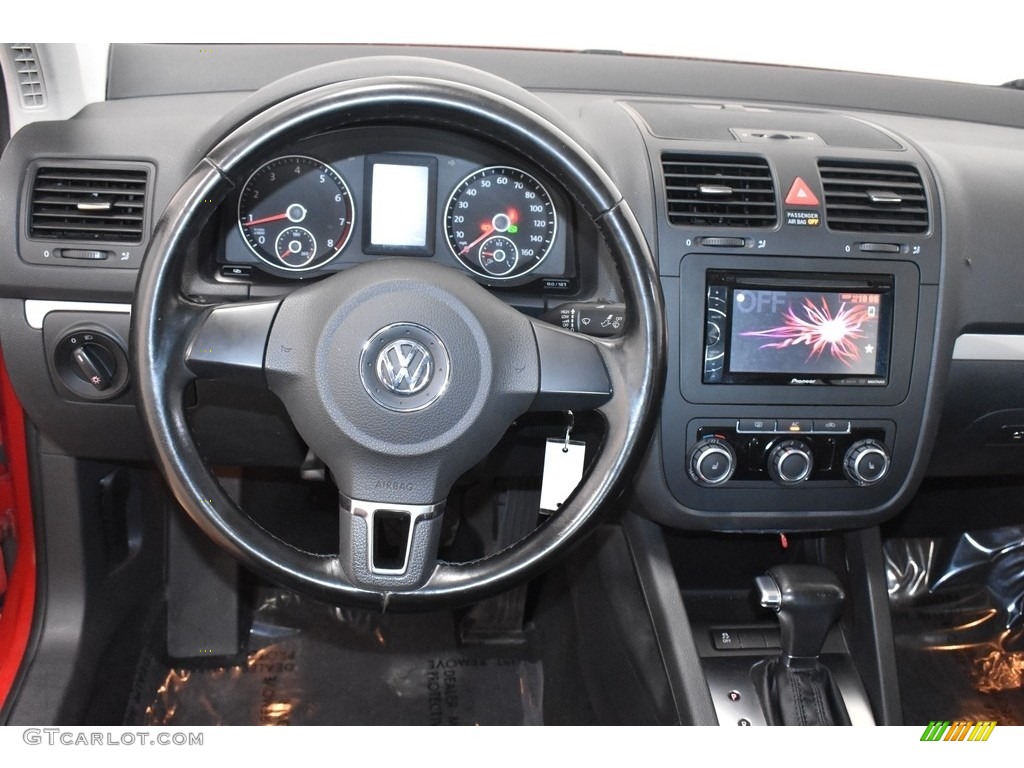 2010 Jetta SE Sedan - Salsa Red / Titan Black photo #13