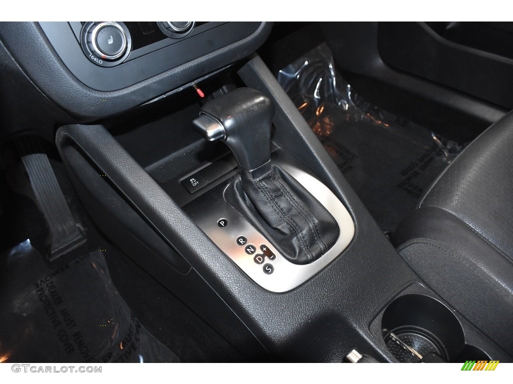 2010 Jetta SE Sedan - Salsa Red / Titan Black photo #16