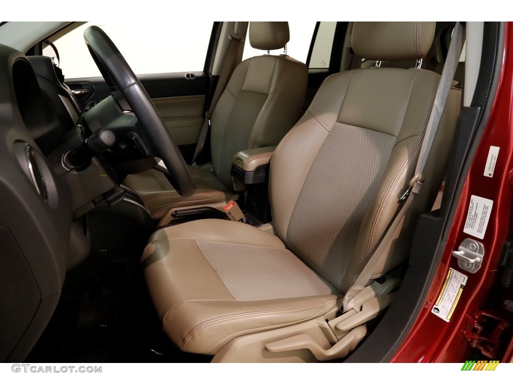 2014 Compass Latitude 4x4 - Deep Cherry Red Crystal Pearl / Dark Slate Gray/Light Pebble photo #5