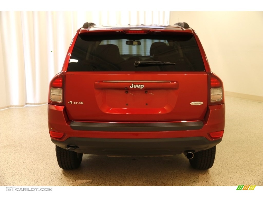 2014 Compass Latitude 4x4 - Deep Cherry Red Crystal Pearl / Dark Slate Gray/Light Pebble photo #16
