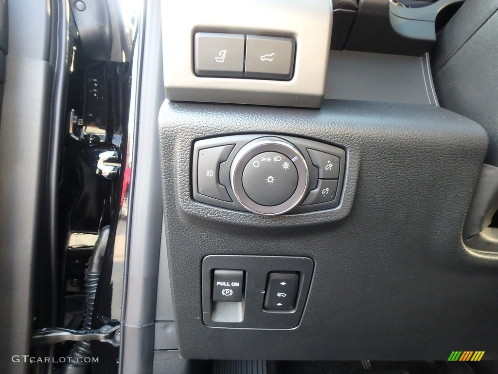 2019 Ford Expedition XLT 4x4 Controls Photos