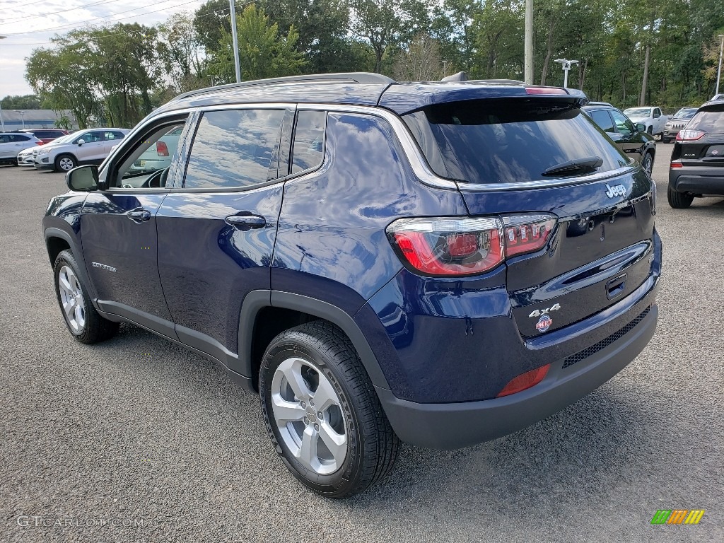 2020 Compass Latitude 4x4 - Jazz Blue Pearl / Ski Gray/Black photo #4