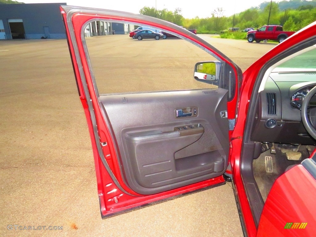 2010 Edge SE - Red Candy Metallic / Charcoal Black photo #16