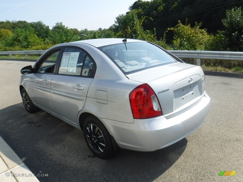 2008 Accent GLS Sedan - Platinum Silver / Gray photo #7