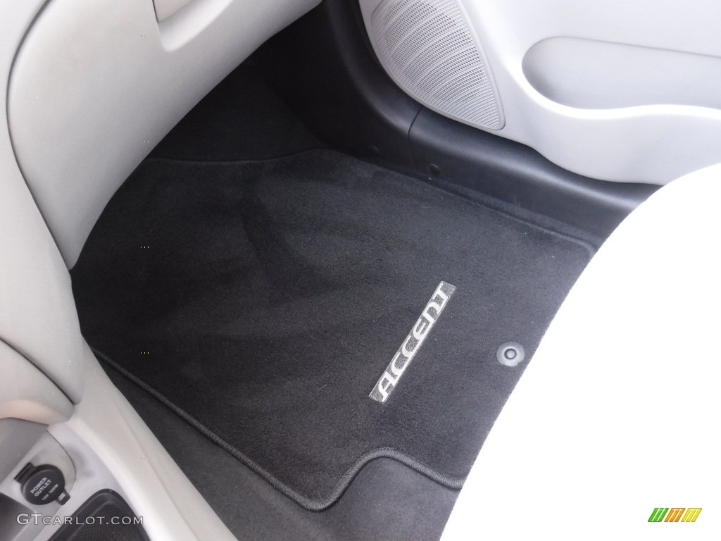 2008 Accent GLS Sedan - Platinum Silver / Gray photo #17