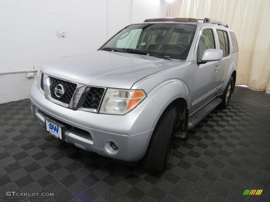 2007 Pathfinder SE 4x4 - Silver Lightning / Graphite photo #7
