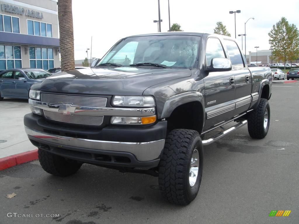 Medium Charcoal Gray Metallic Chevrolet Silverado 2500HD