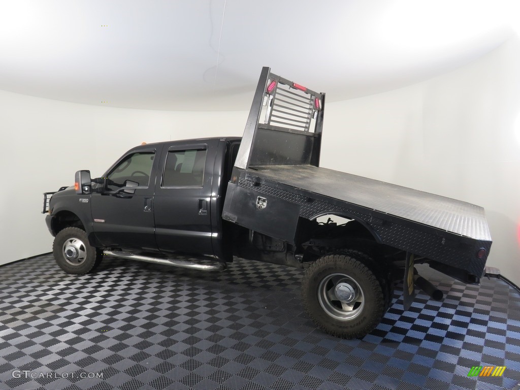 2003 F350 Super Duty XLT Crew Cab 4x4 Dually - Black / Medium Flint photo #18