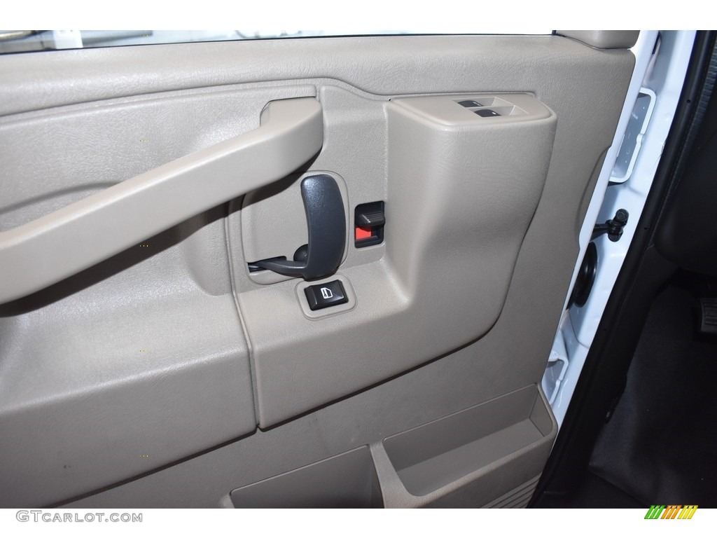 2020 GMC Savana Van 2500 Cargo Door Panel Photos