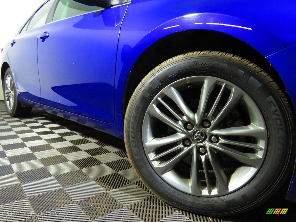 2015 Camry SE - Blue Crush Metallic / Black photo #4