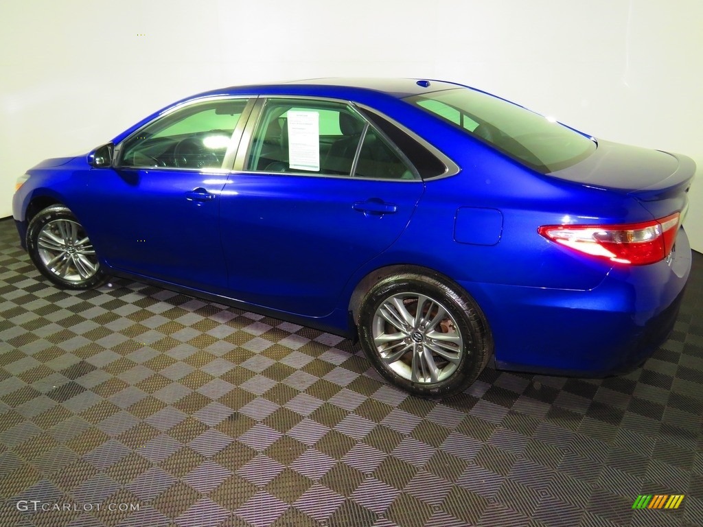 2015 Camry SE - Blue Crush Metallic / Black photo #10
