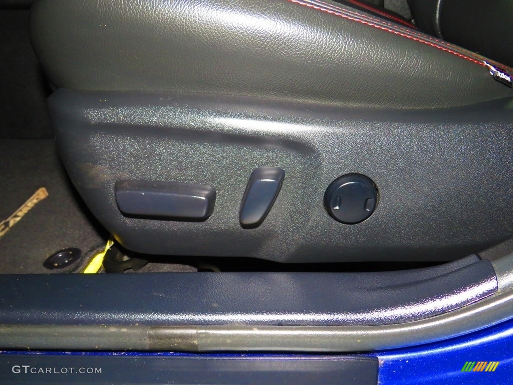 2015 Camry SE - Blue Crush Metallic / Black photo #18
