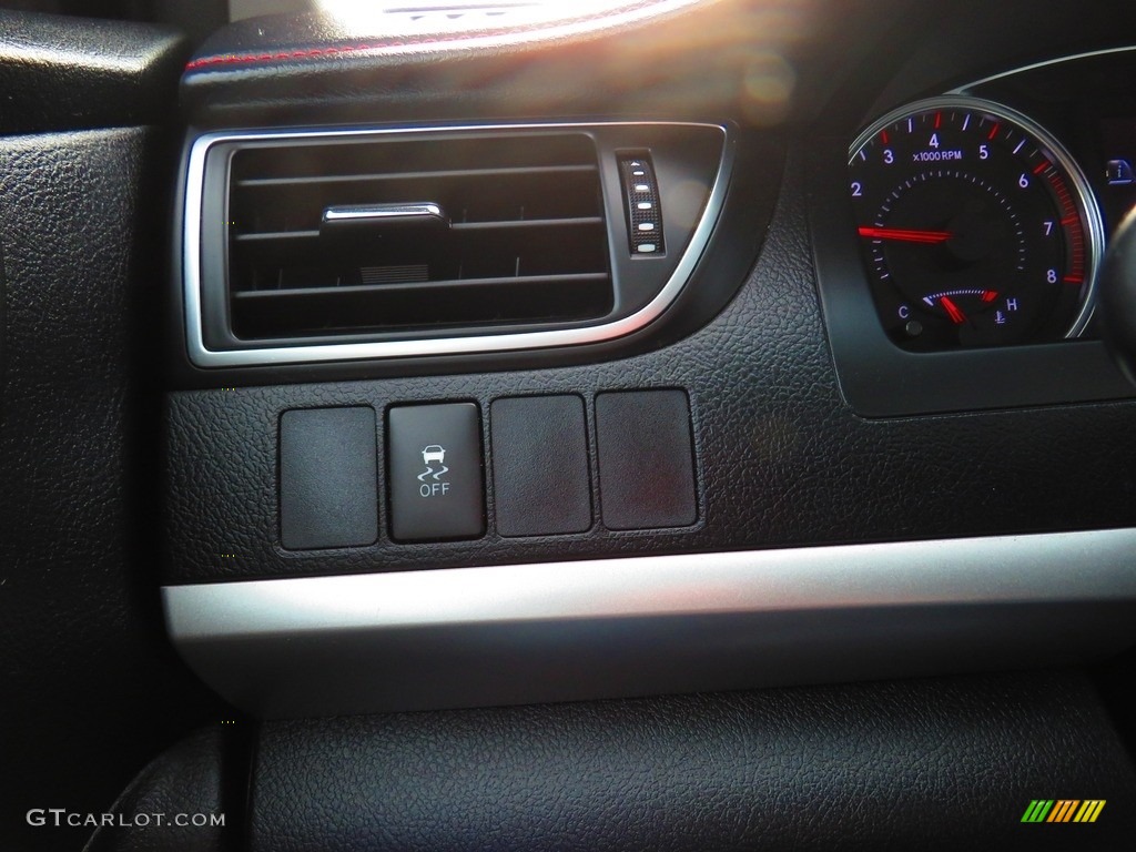 2015 Camry SE - Blue Crush Metallic / Black photo #34