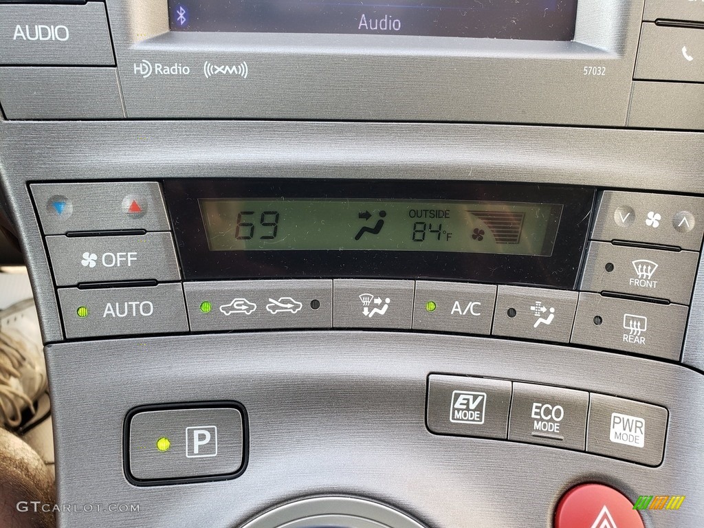 2015 Prius Three Hybrid - Sea Glass Pearl / Misty Gray photo #21