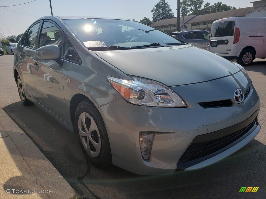 2015 Prius Three Hybrid - Sea Glass Pearl / Misty Gray photo #47