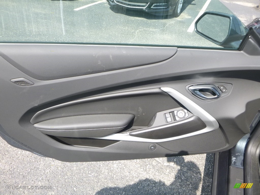 2020 Chevrolet Camaro LT Convertible Jet Black Door Panel Photo #135165022
